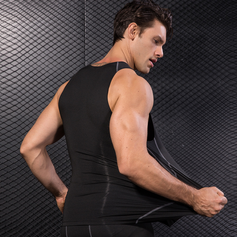Мужская Черная Спортивная Обле – обзор и цена T Shirt Tight Fit